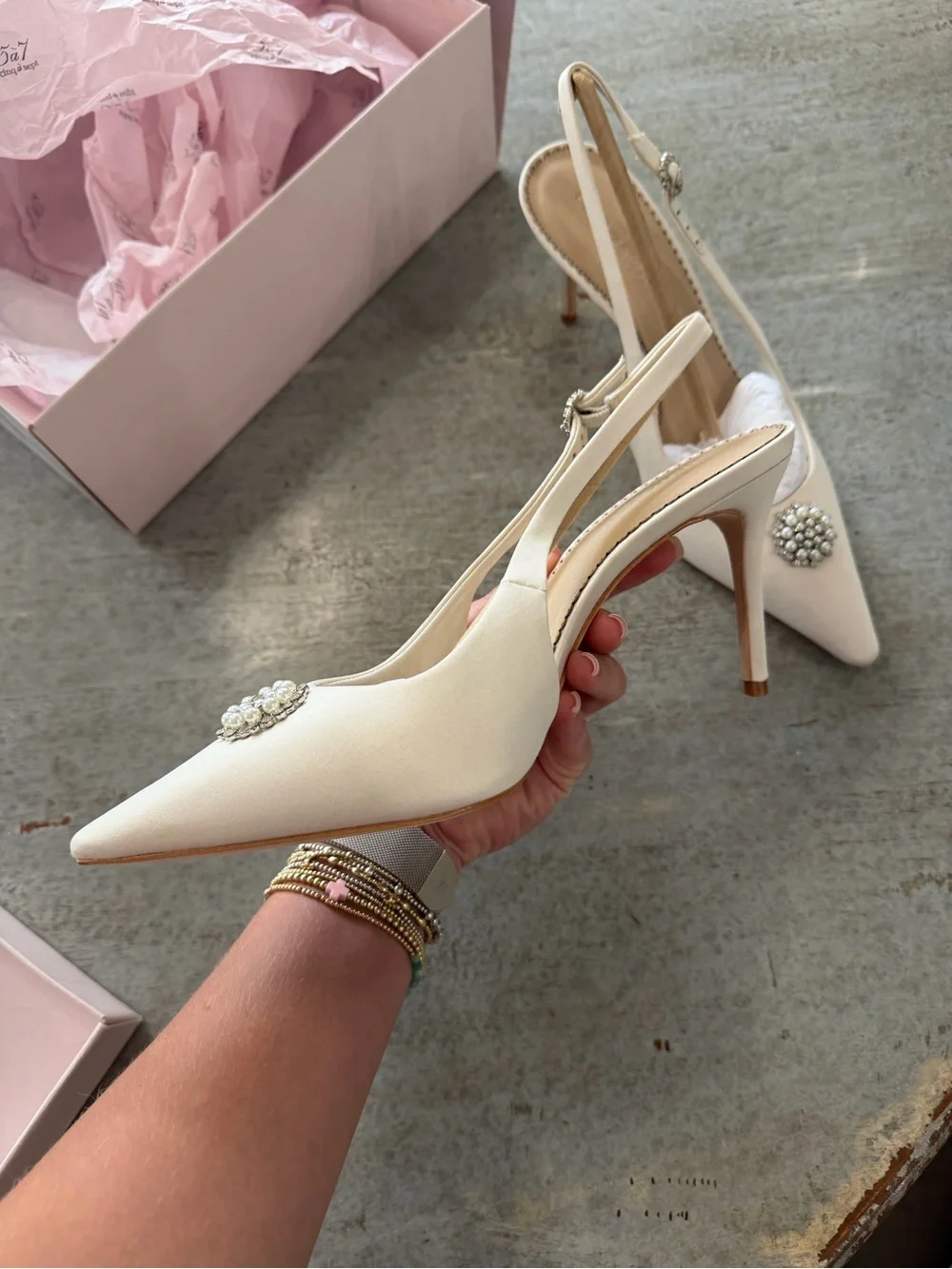 NWT cinq a sept Claire Crystal Brooch Satin Pointed Slingback w/ Pearl Cluster